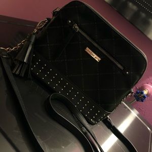 Madden girl black cross bag